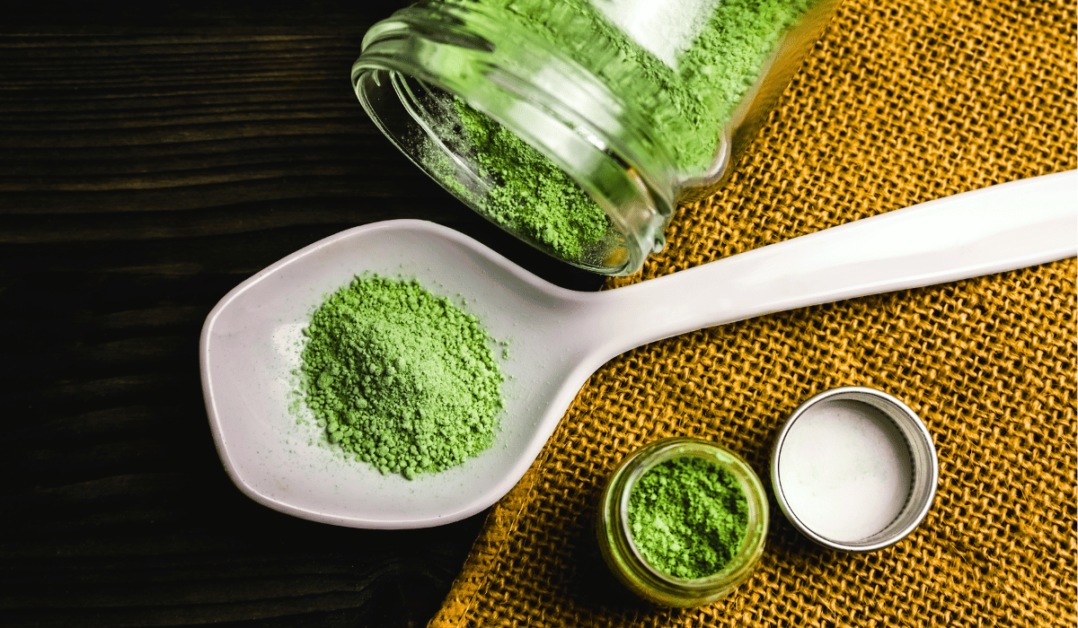 naučte se správné dávkování kratomu pomocí lžičky pro bezpečné a efektivní užívání. praktické tipy a doporučení pro optimální dávky.